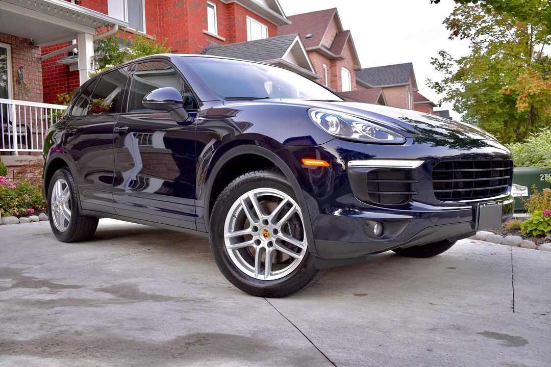 Luxury Porsche Cayenne